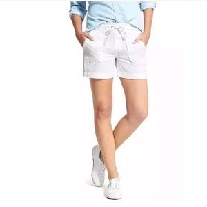 ATHLETA 100% Linen Mid Rise White Shorts size 6
